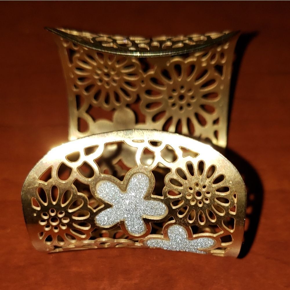 Gold And White Floral Cuff Bracelet - Picture 4 of 4